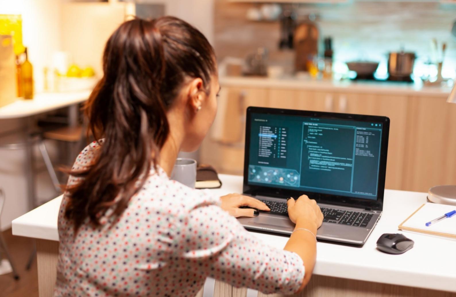 Comment les textures donnent vie aux formes plates