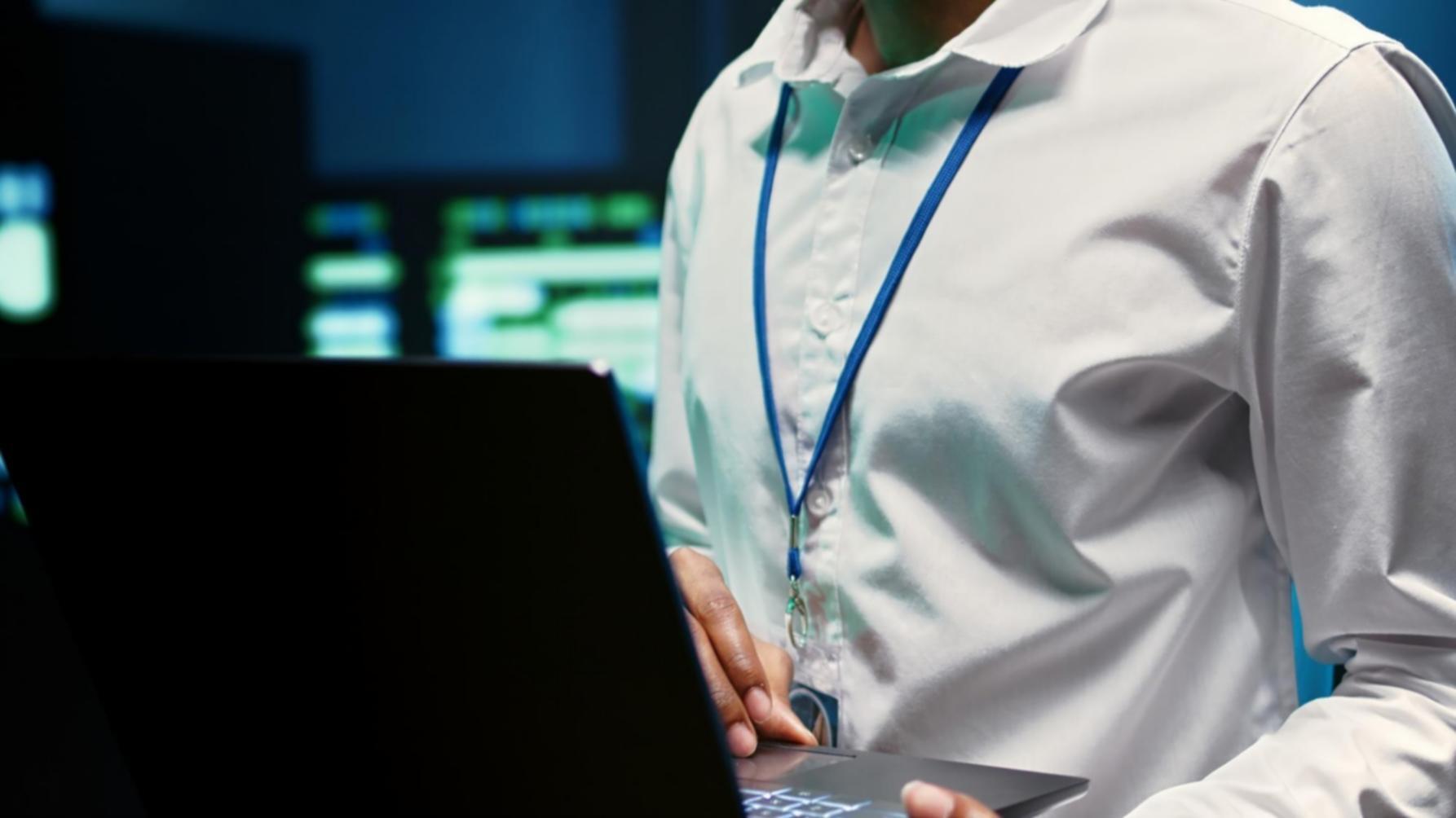 Communautés techniques partageant retours terrain et solutions